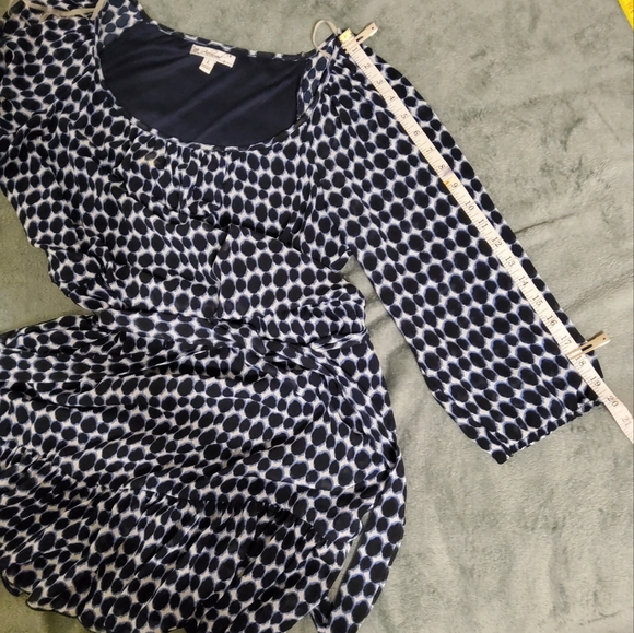 ACCLAIMED BLACK AND WHITE GEOMETRIC PRINT CIRCLE 3/4 SLEEVES SIZE L - Picture 5 of 7